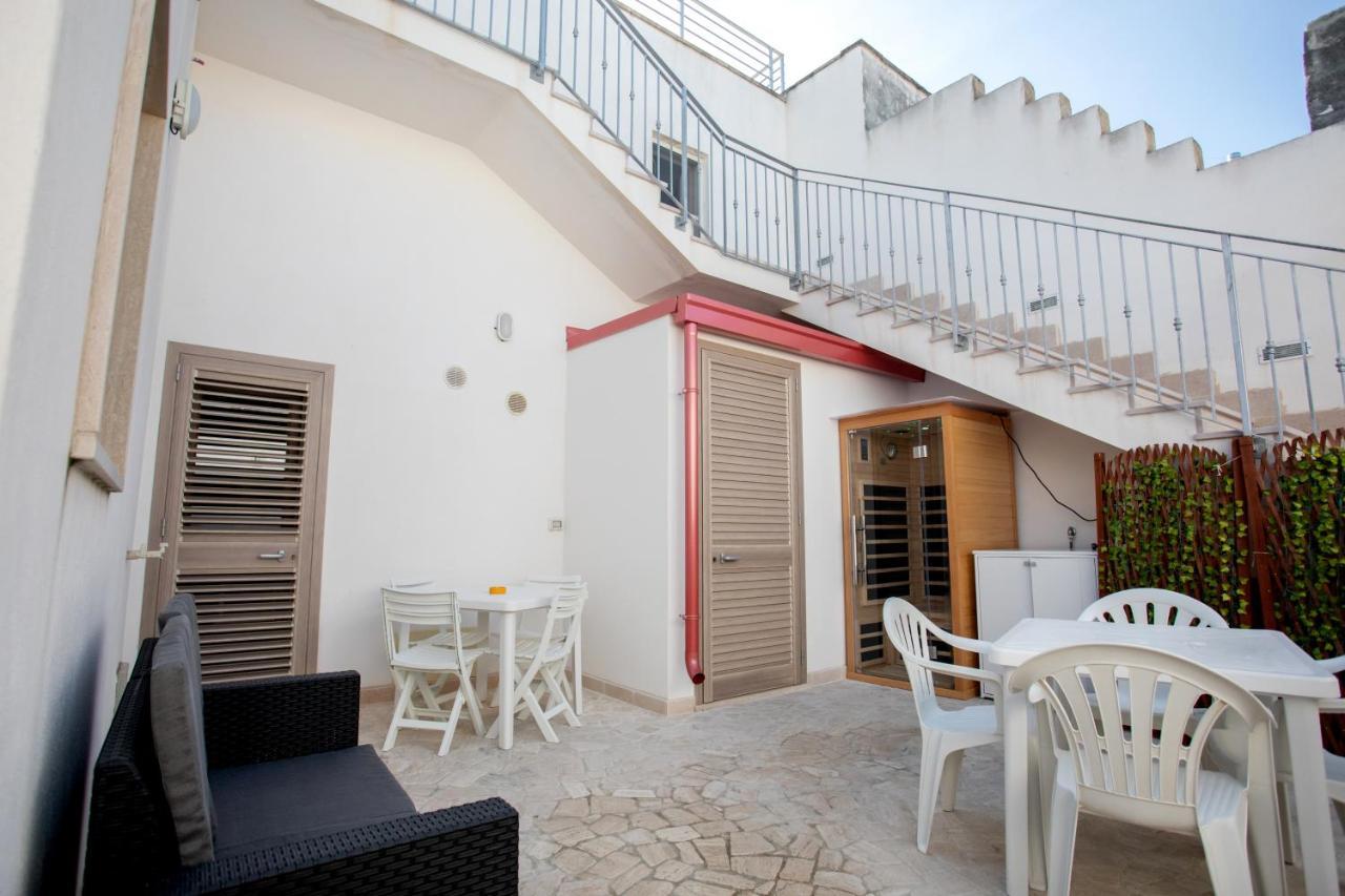 Bed&Dreams In Salento Bilocale Con Vasca Idromassaggio Guagnano Exterior foto